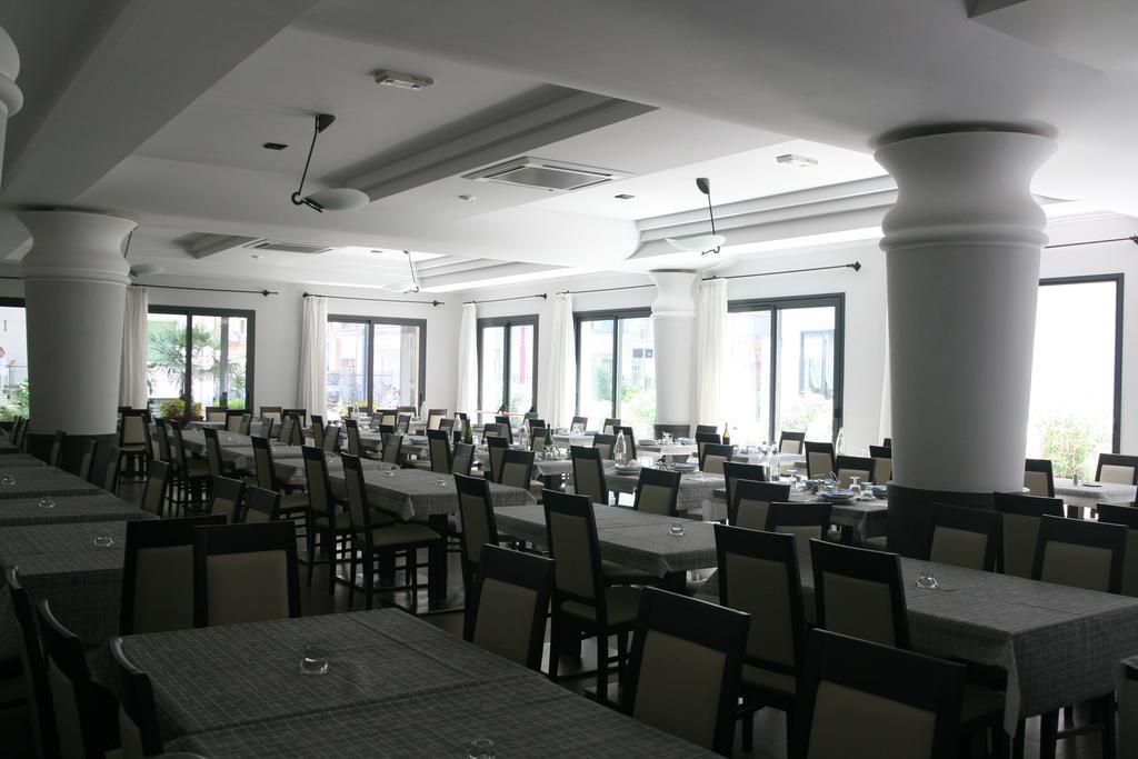 Hotel Stanchini Bellaria-Igea Marina Exterior photo